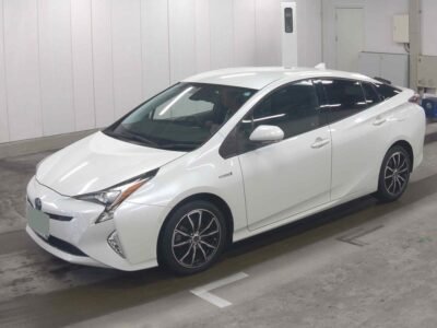 Toyota Prius F / 2019 / 1.8 Petrol Hybrid / Auto