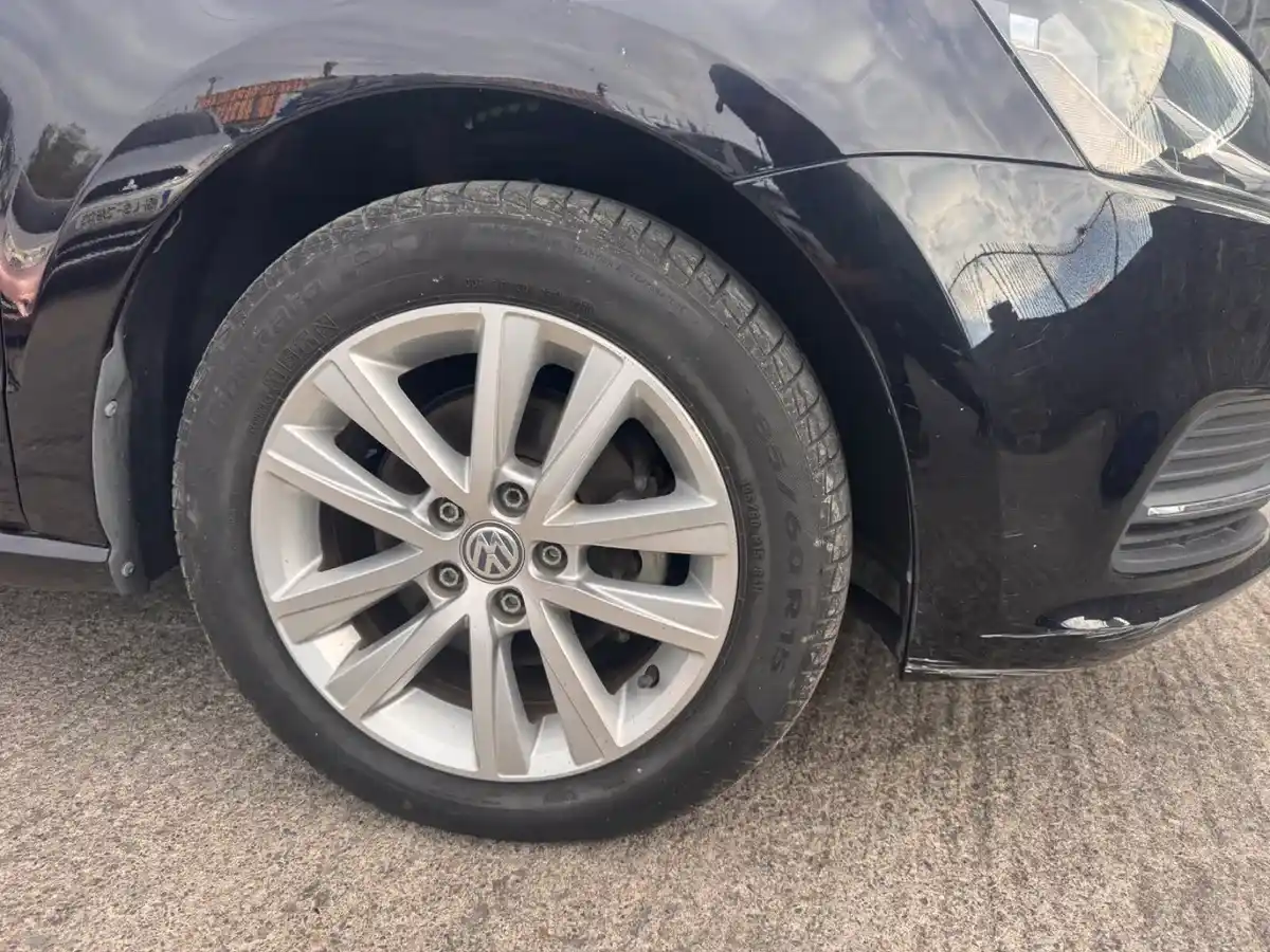 Product gallery image