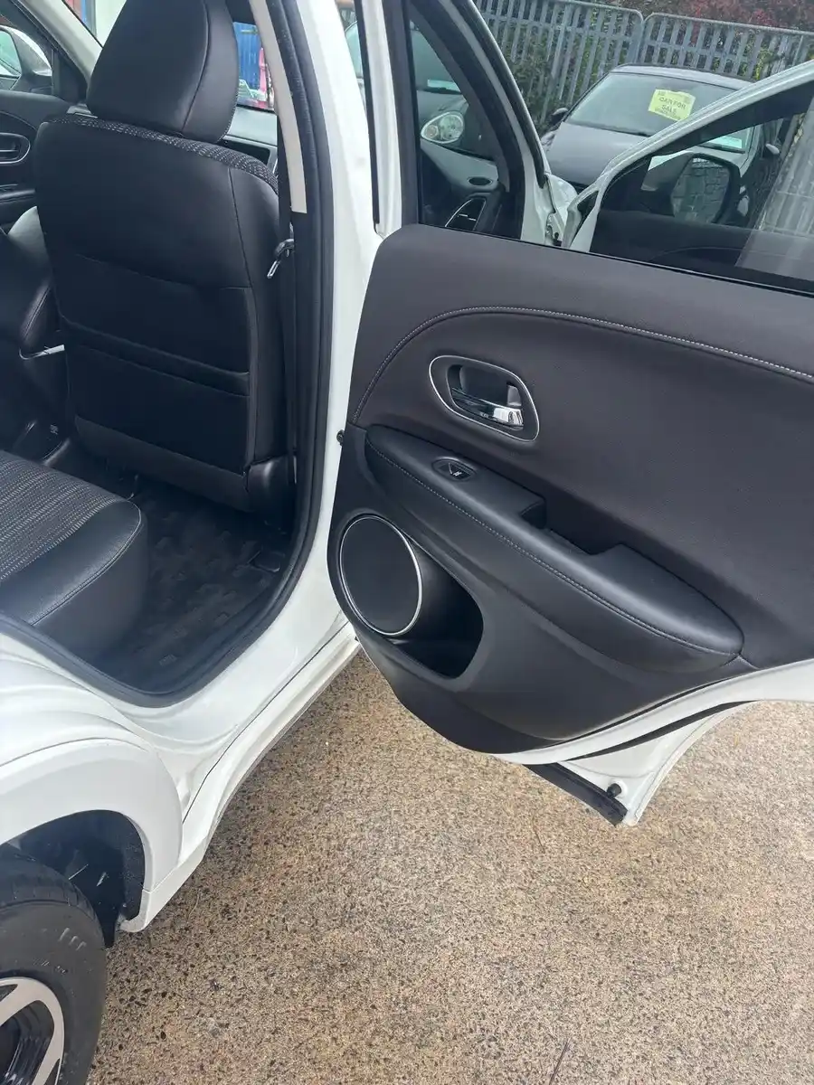 Product gallery image