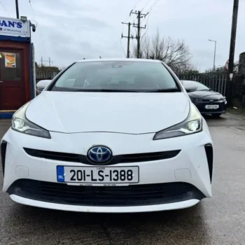 Toyota Prius 2020 front