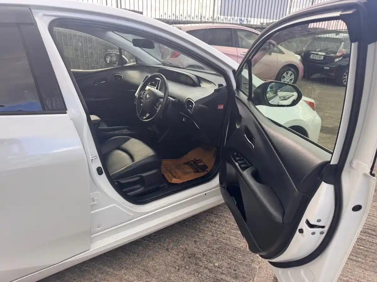 Product gallery image