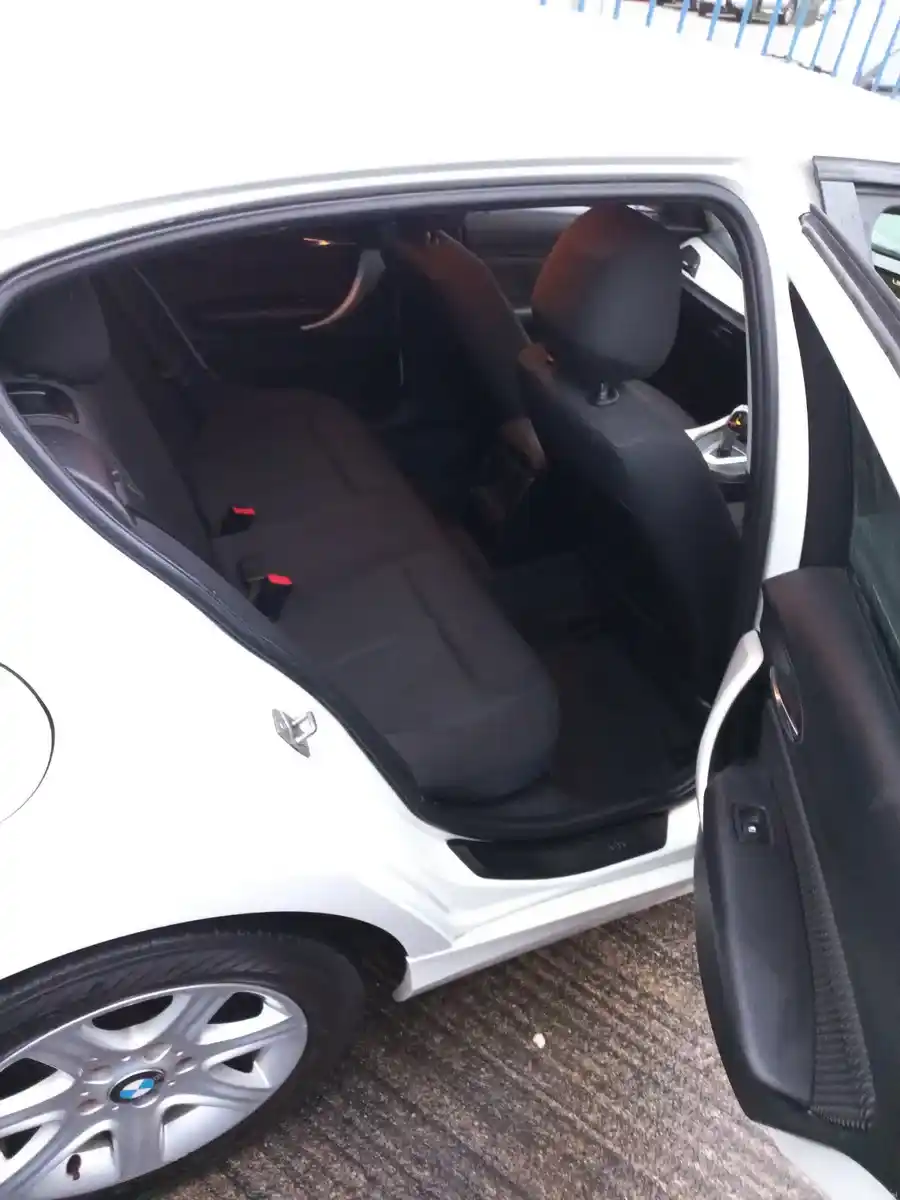 Product gallery image