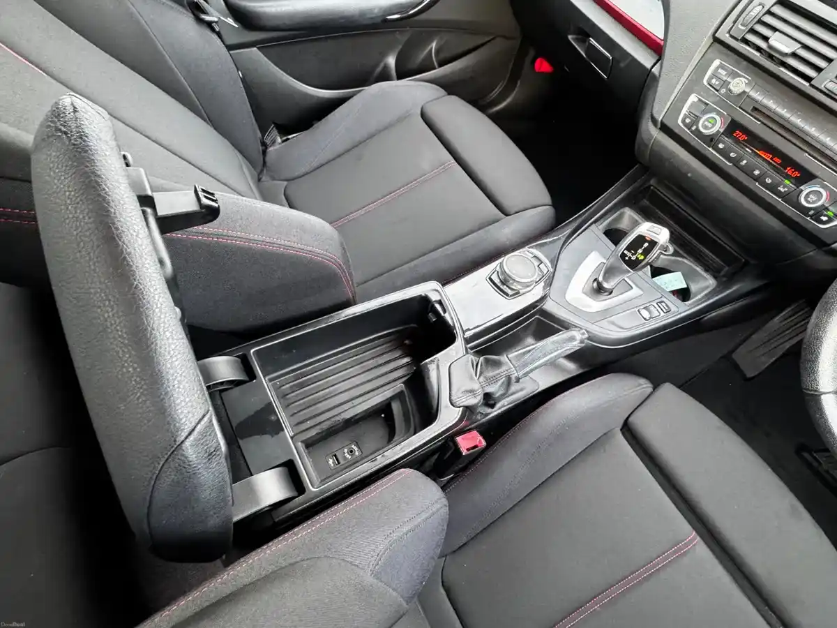 Product gallery image