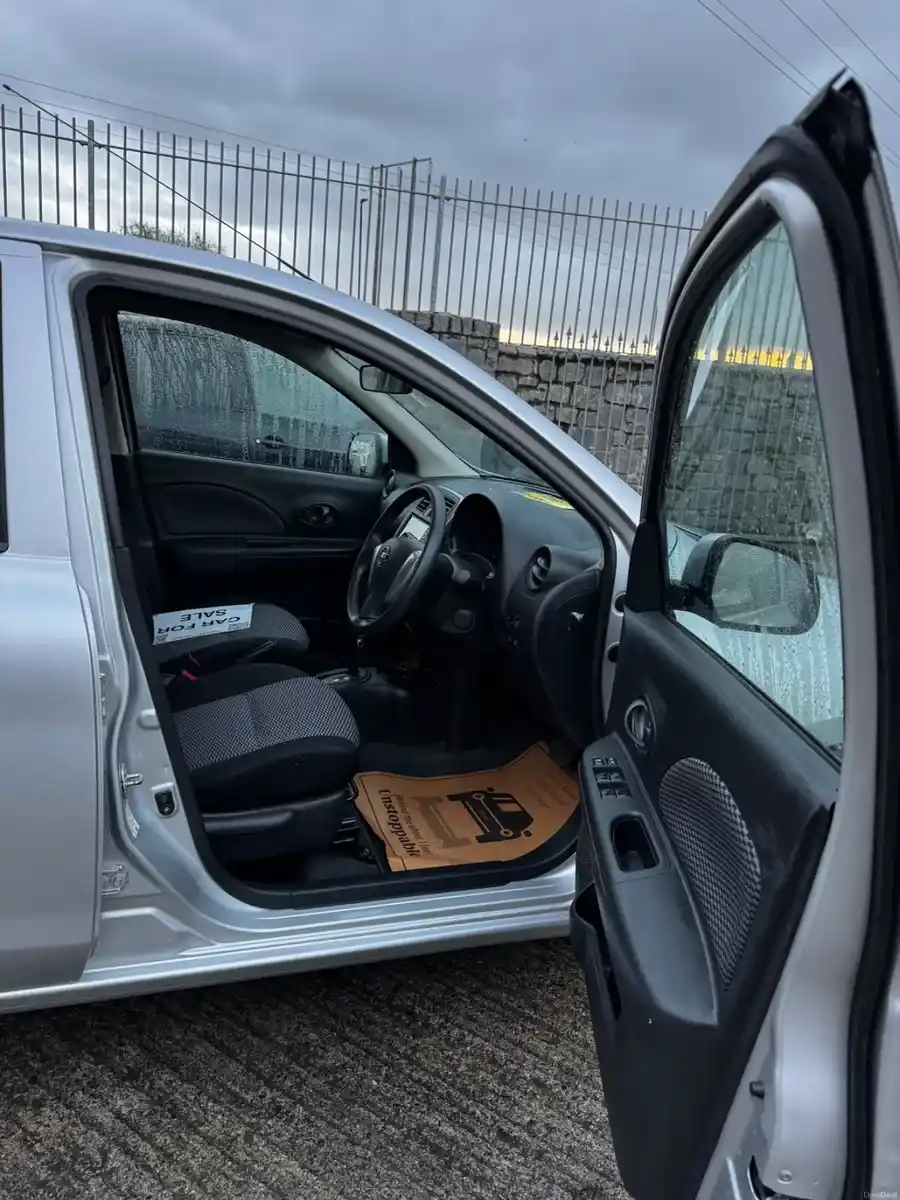 Product gallery image