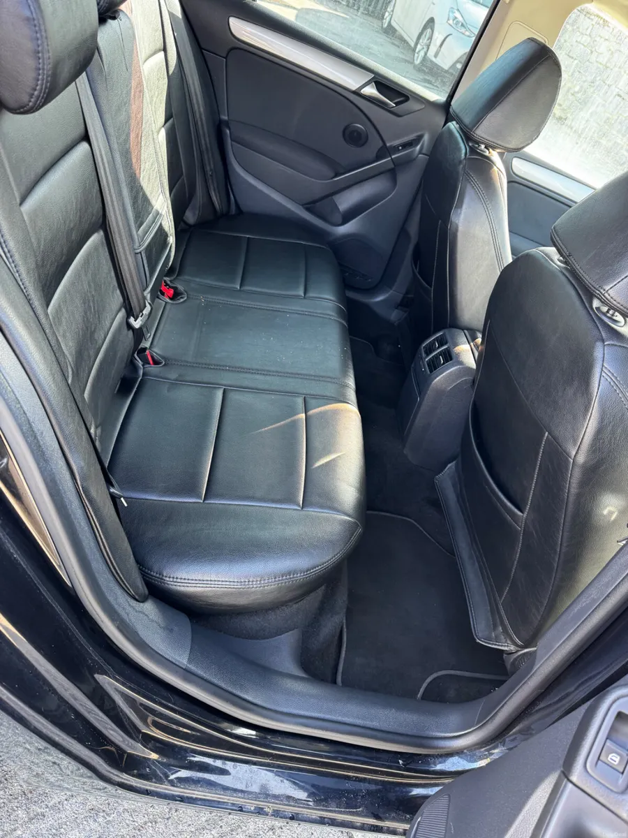 Product gallery image