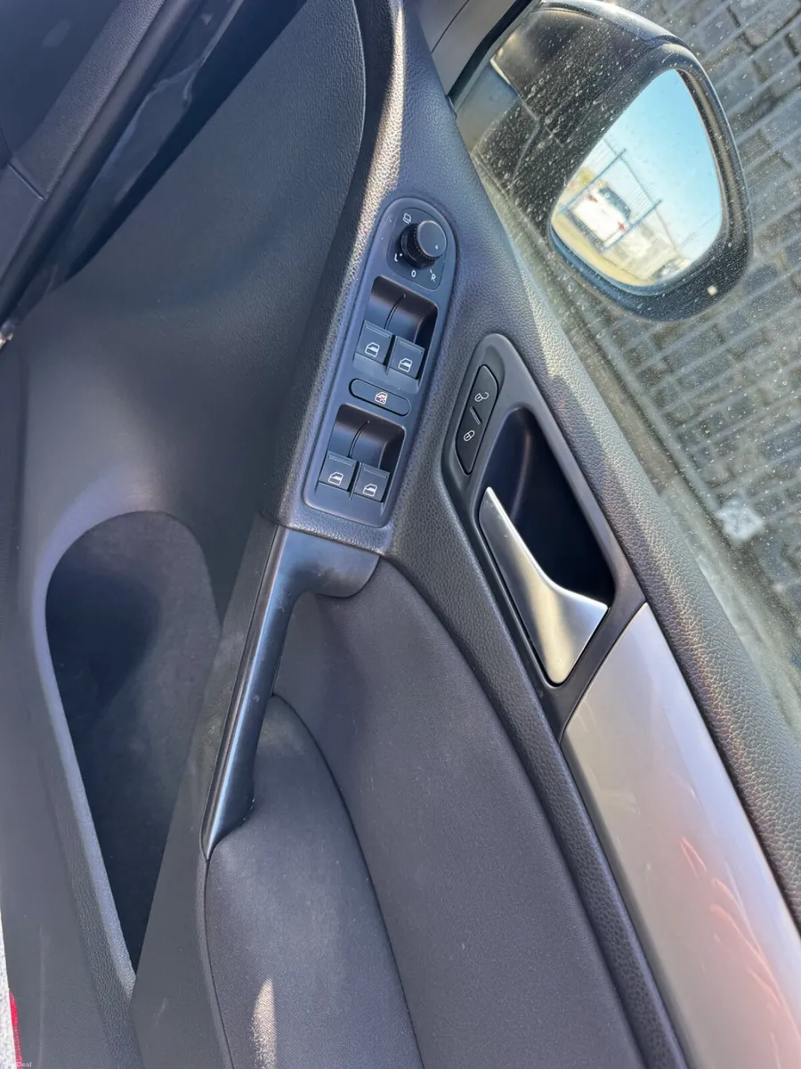 Product gallery image