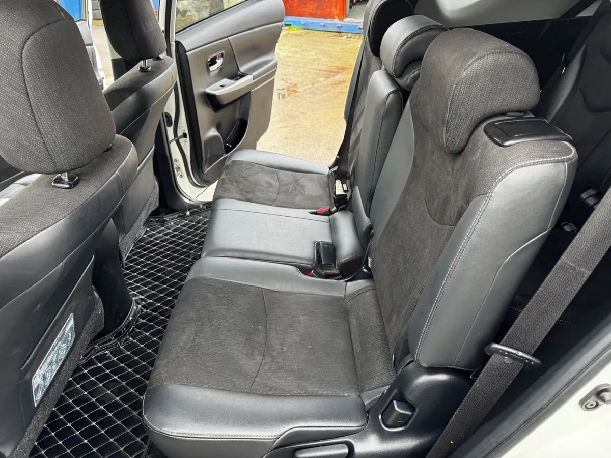 Product gallery image