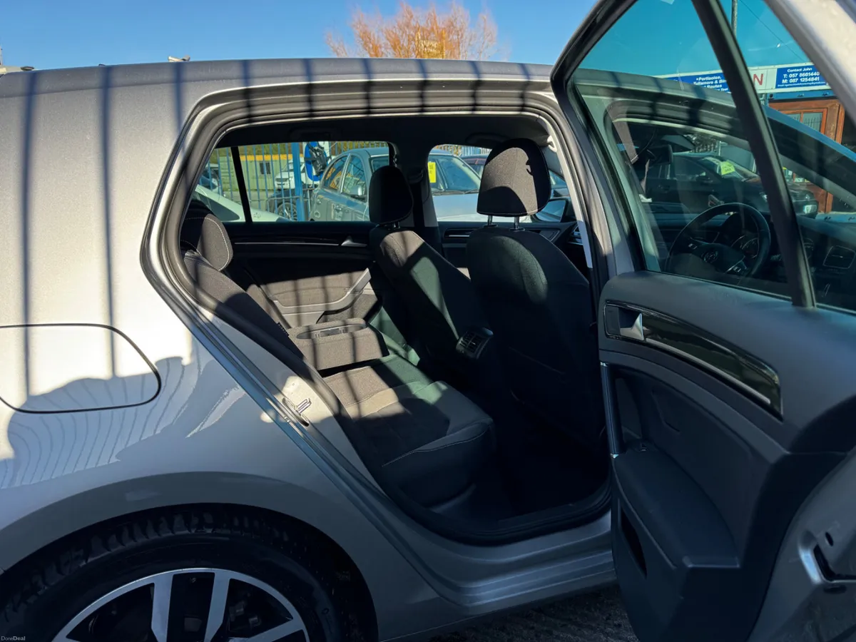 Product gallery image