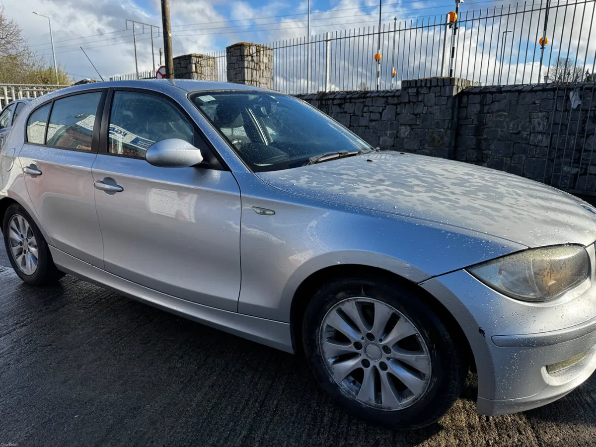 Product gallery image