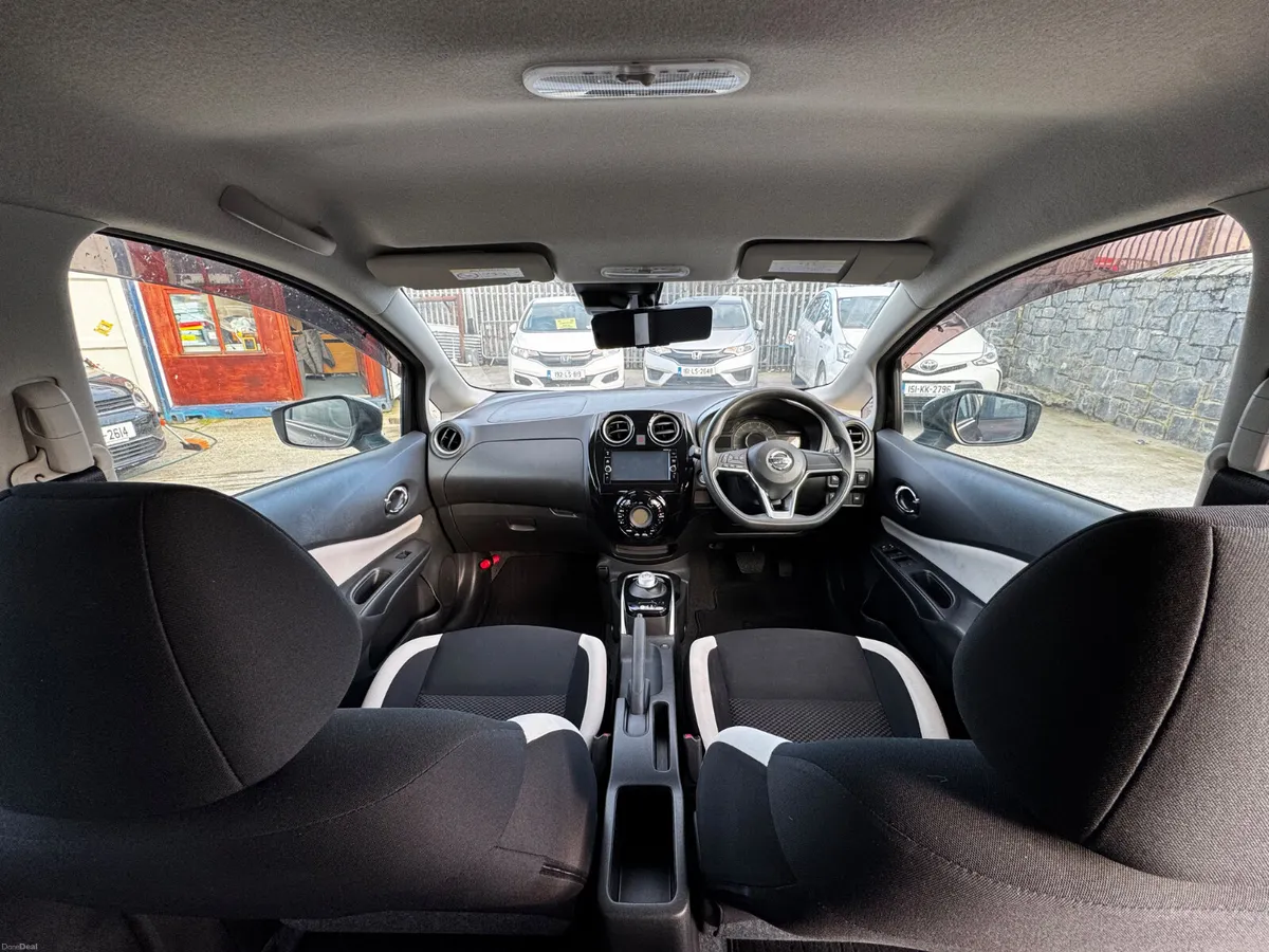 Product gallery image