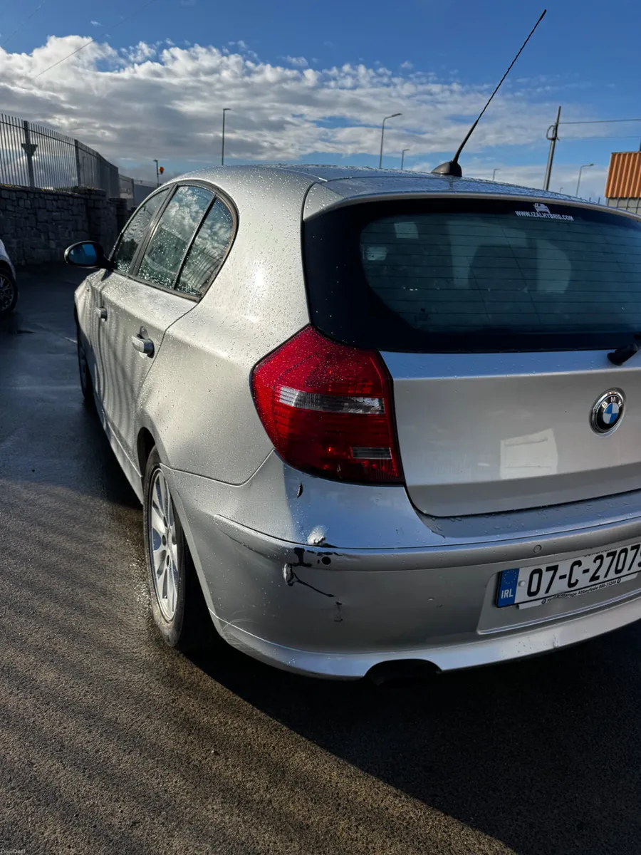 Product gallery image