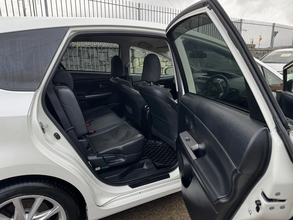 Product gallery image