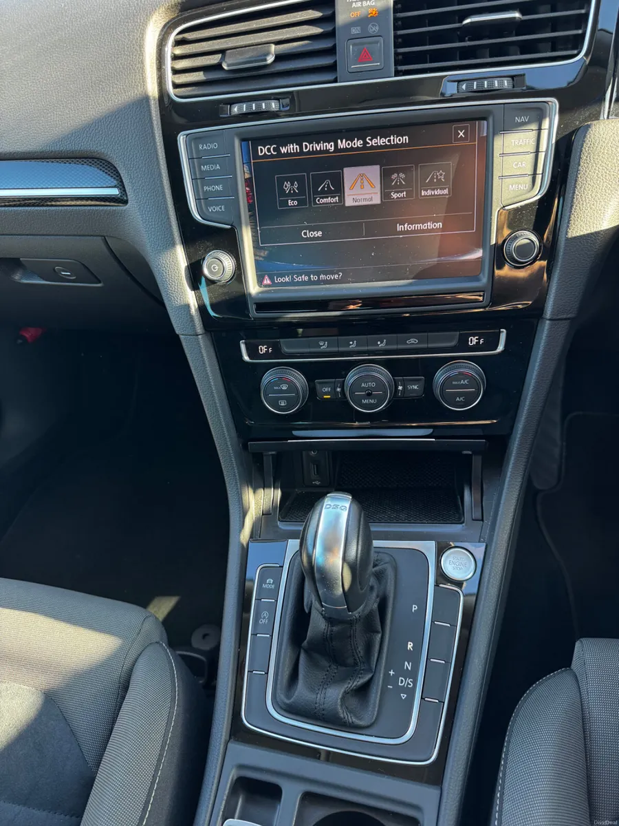 Product gallery image