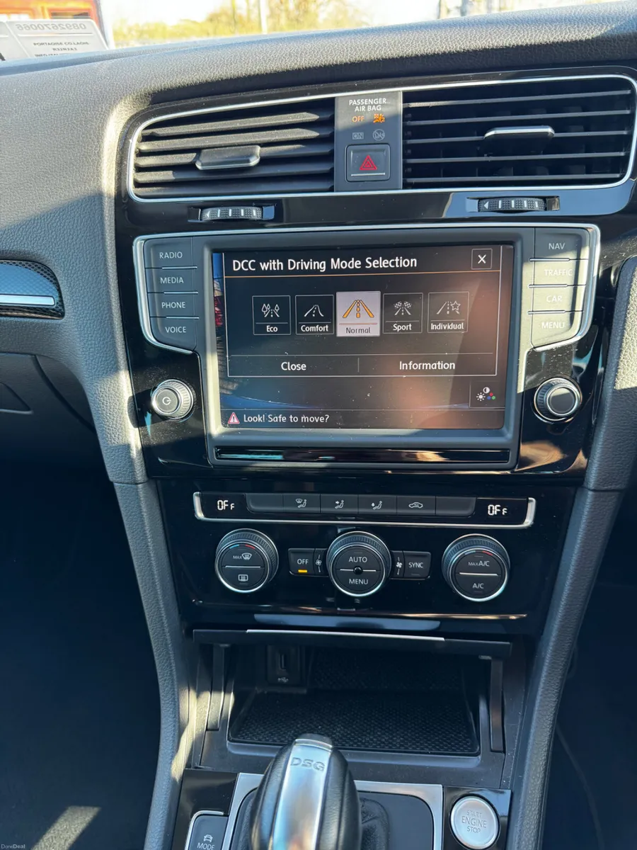 Product gallery image