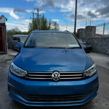 2016 Volkswagen Golf Touran 1.4 TSI 7Seater Front