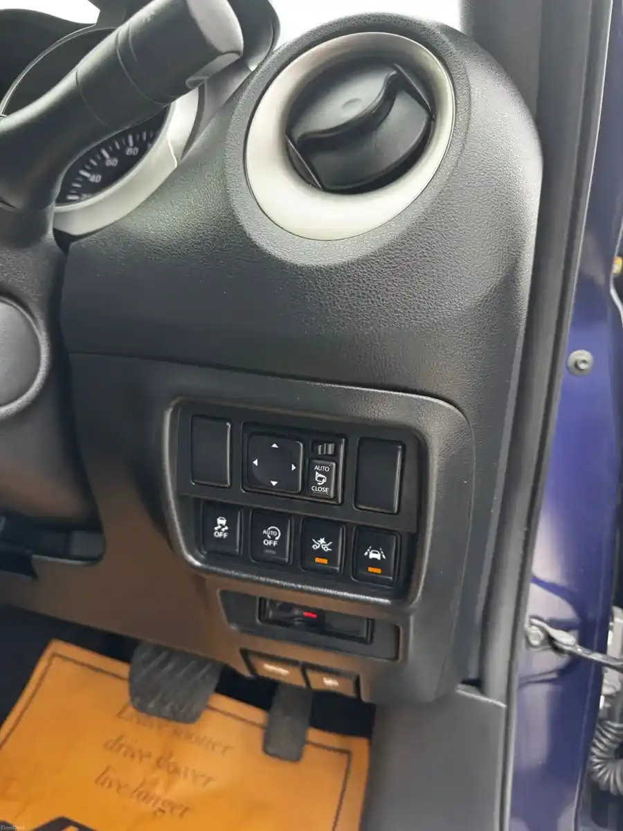 Product gallery image